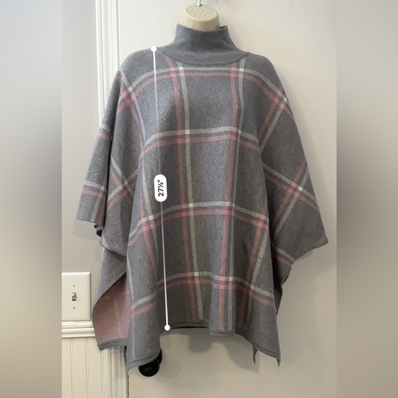 Max Studio Women’s Gray Plaid Poncho One Size - Cozy Turtleneck Cape Wrap - Picture 9 of 12